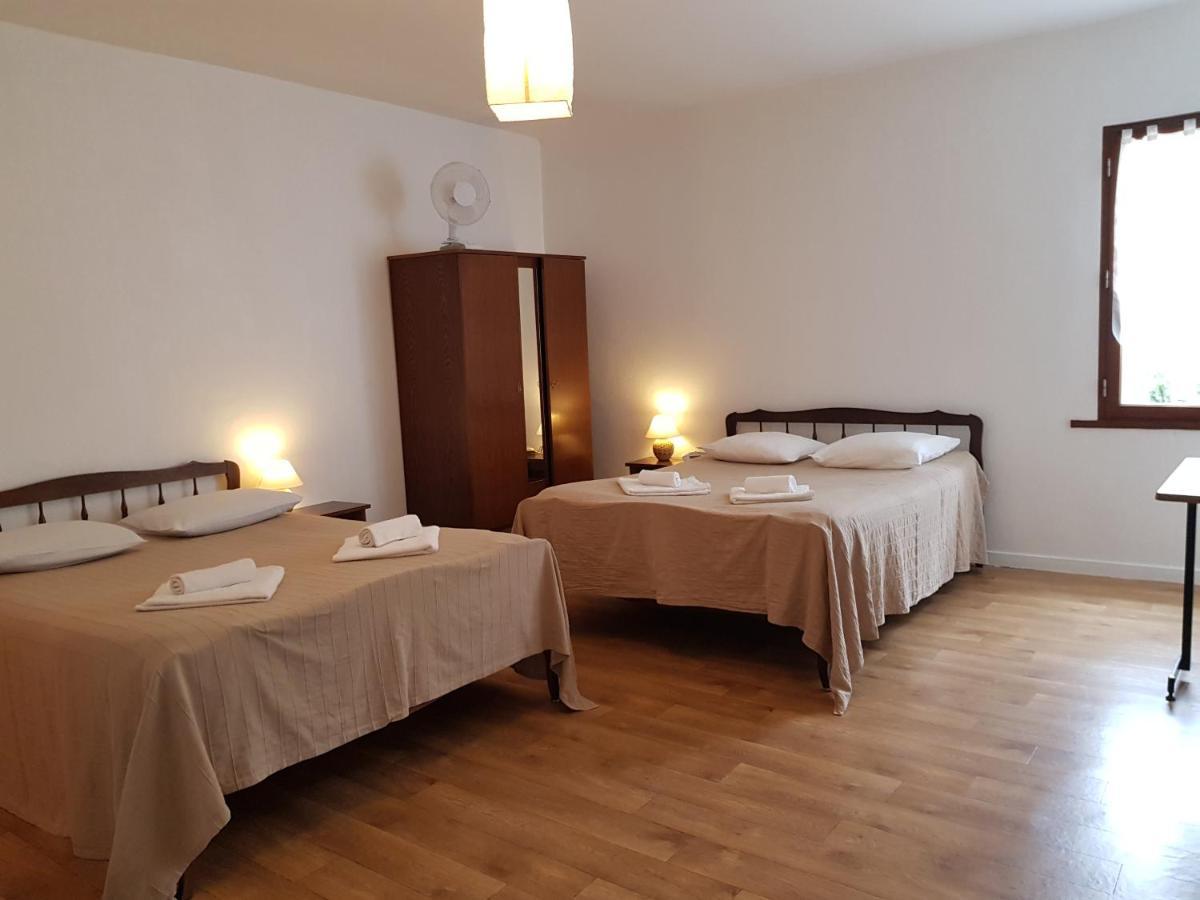Acacias Hotel Motel Vendays-Montalivet Bagian luar foto